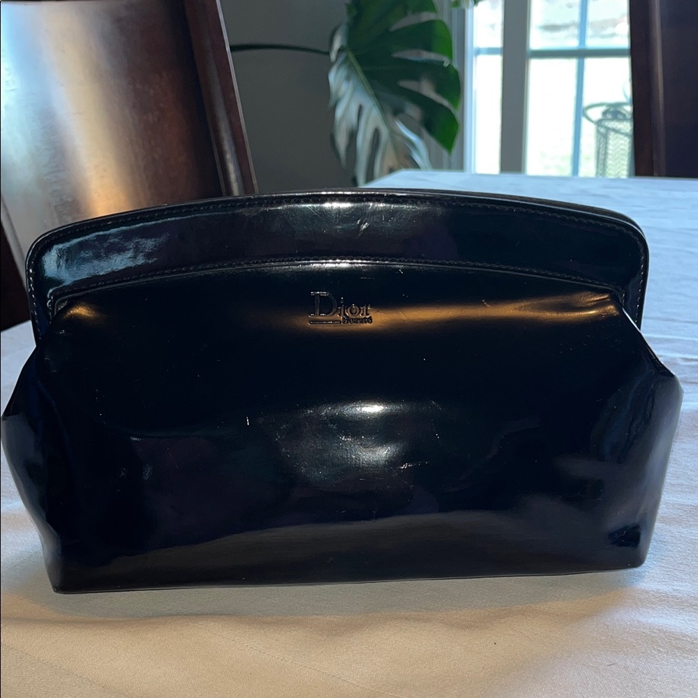 Dior Beauty Women’s Shiny Black Magnetic Closure